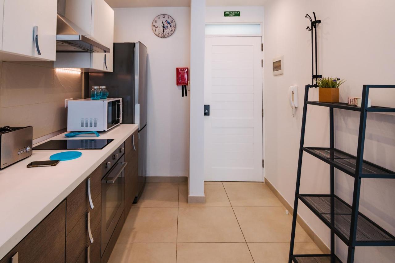 Modern Comfort - 2Br Apartment Center Of St Julians & Paceville Saint Julian's Luaran gambar