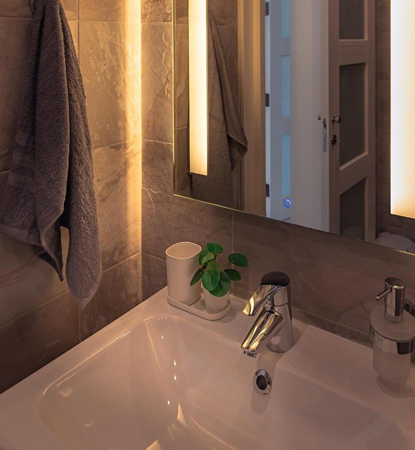 Modern Comfort - 2Br Apartment Center Of St Julians & Paceville Saint Julian's Luaran gambar
