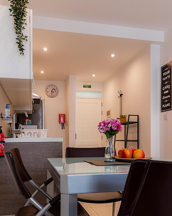 Modern Comfort - 2Br Apartment Center Of St Julians & Paceville Saint Julian's Luaran gambar
