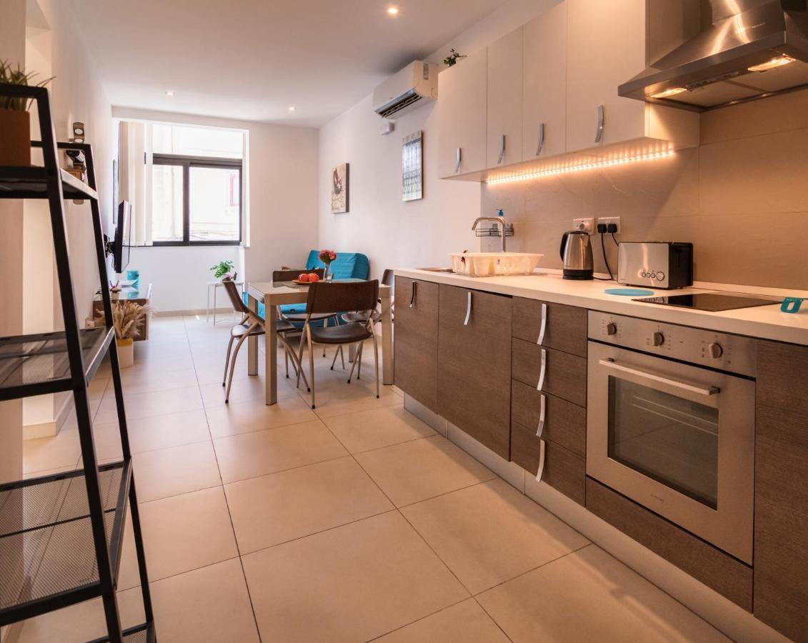 Modern Comfort - 2Br Apartment Center Of St Julians & Paceville Saint Julian's Luaran gambar