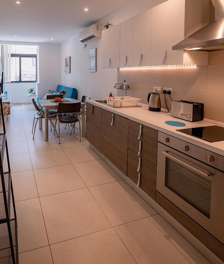 Modern Comfort - 2Br Apartment Center Of St Julians & Paceville Saint Julian's Luaran gambar